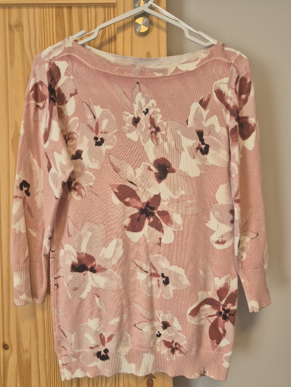 Le Château Floral Scoop Neck Top Jumper